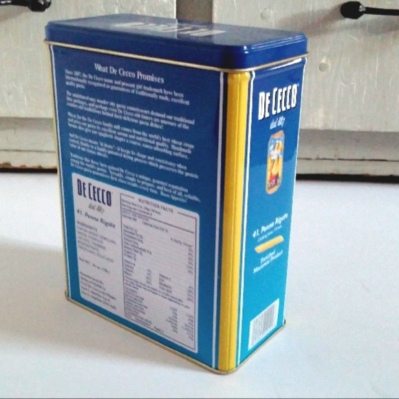 Vintage De Cecco Tin for Penne Pasta with Blue and Yellow Graphics Kitchen Decor - Picture 7 of 10